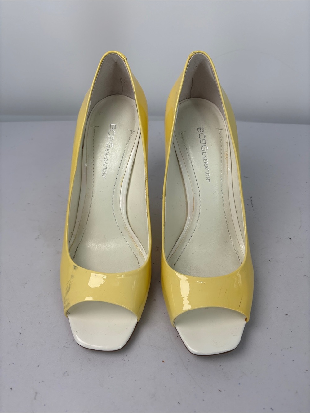 🧠 BCBGeneration Yellow and white Patent Peep Toe Pumps with Square Toe